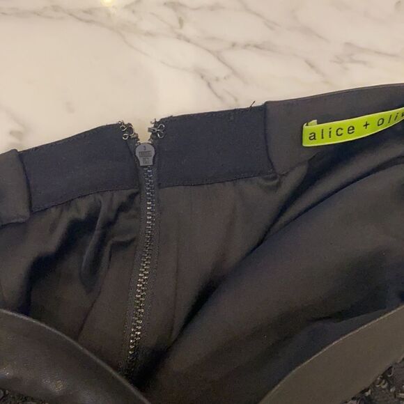 Alice + Olivia Black Mini Skirt - Picture 7 of 8